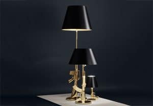 Flos gun lampe – En Politisk erklæring i en lampe